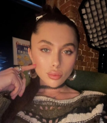 Мельничук Карина Александровна (Ева Карицкая)